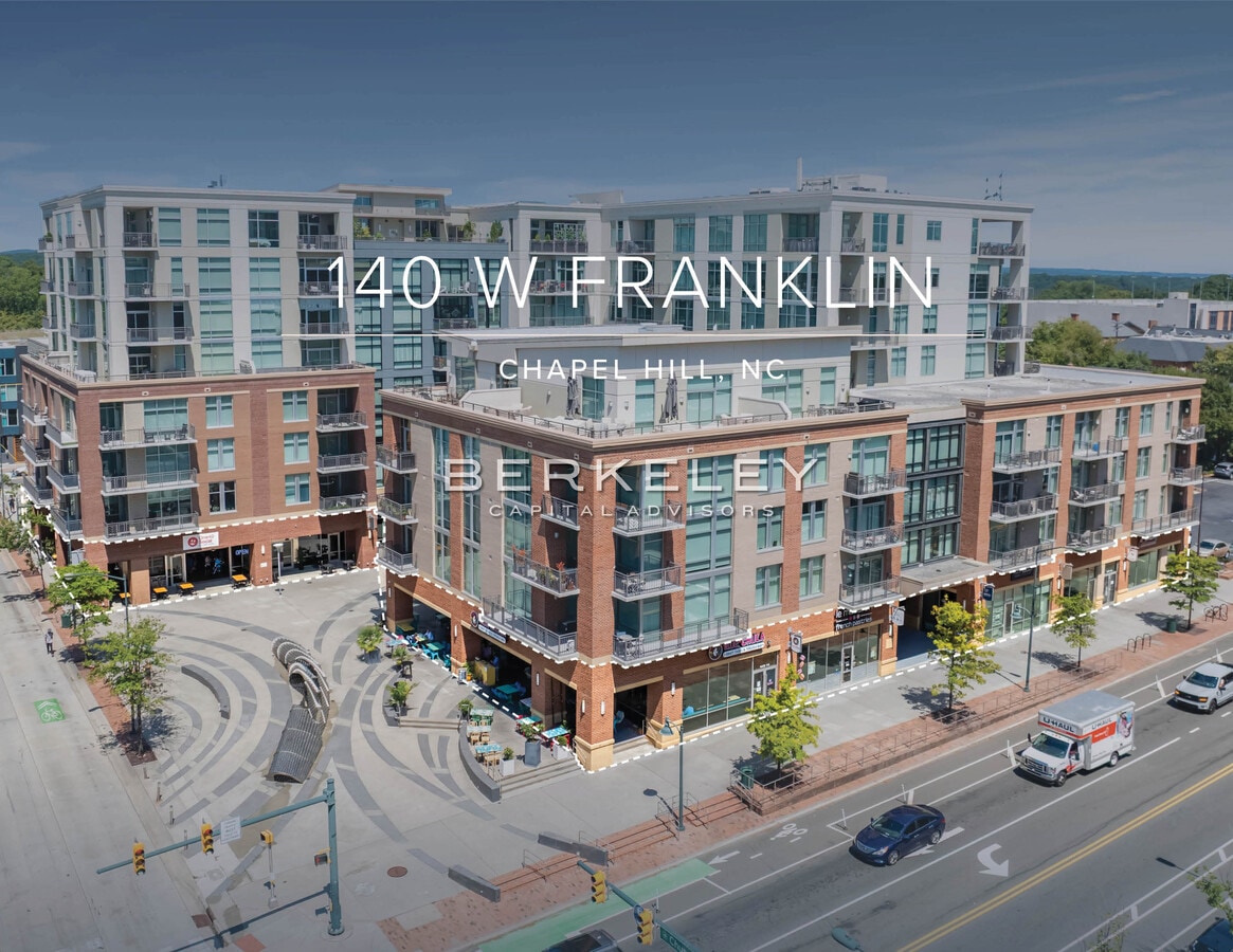 140 W Franklin St, Chapel Hill, NC 27516 - Lot 140 -  - Photo intérieure - Image 1 of 7