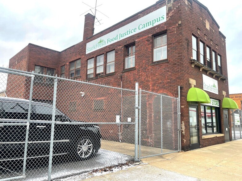 321 Cherry Ave NE, Canton, OH à vendre - Photo de l’immeuble – Image 3 sur 29