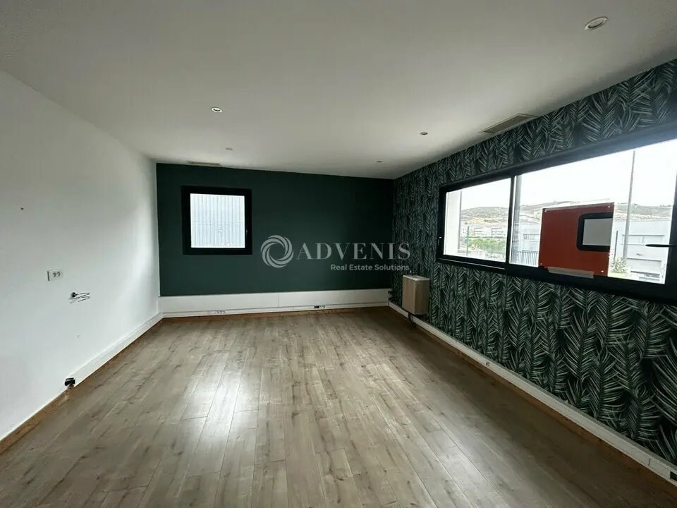 Bureau dans à vendre Photo intérieure– Image 1 sur 11