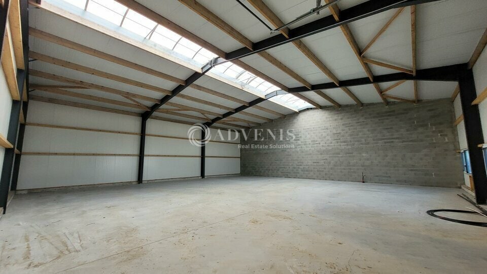 Local d'activités dans Le Loroux-Bottereau à vendre - Photo intérieure – Image 2 sur 7