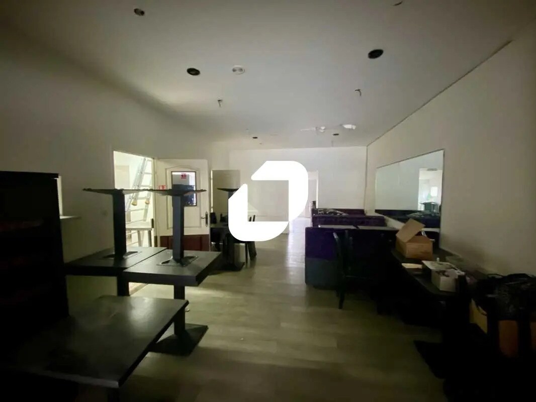 Local commercial dans Bordeaux à louer Photo de l’immeuble– Image 1 sur 8