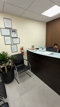 150 NW 70th Ave, Plantation, FL à louer - Vidéo sur l’annonce professionnelle 