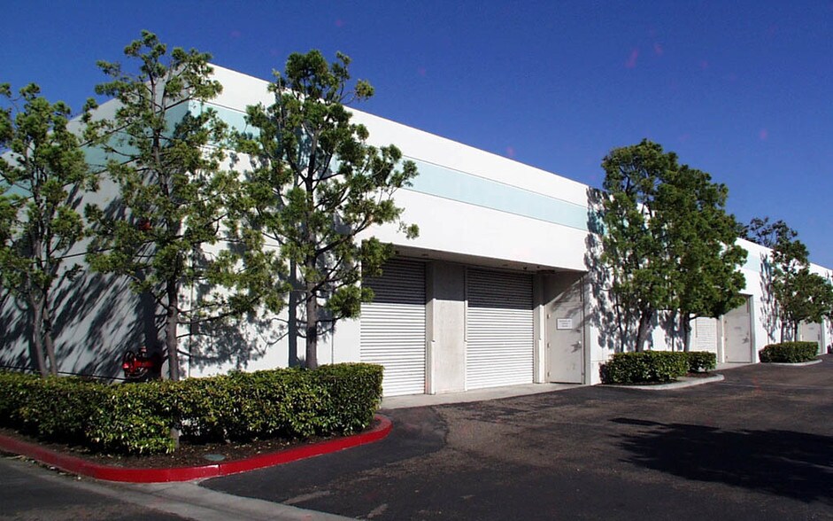 72 Argonaut, Aliso Viejo, CA à louer - Photo de l’immeuble – Image 2 sur 12