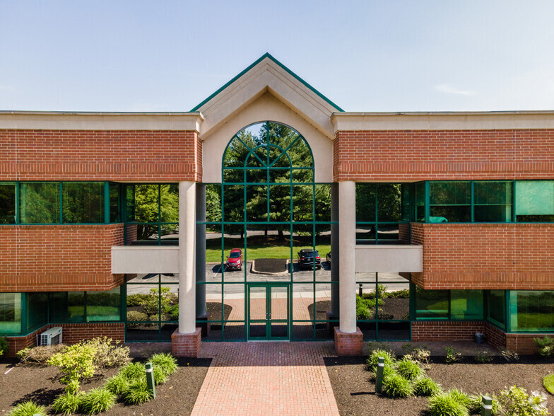 2 Campus Blvd, Newtown Square, PA à louer - Photo de l’immeuble – Image 3 sur 5