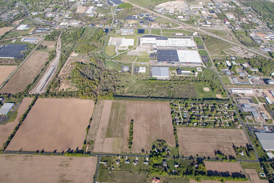 5000 Cork St, Kalamazoo, MI à louer - Photo de l’immeuble – Image 3 sur 3