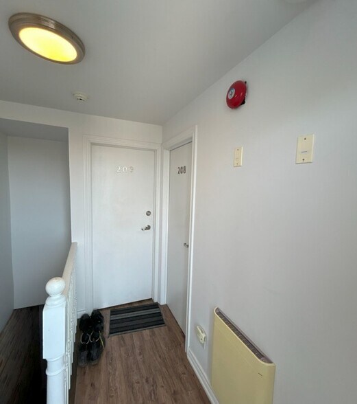 400 Euclid Ave, Toronto, ON à vendre - Photo intérieure – Image 3 sur 8