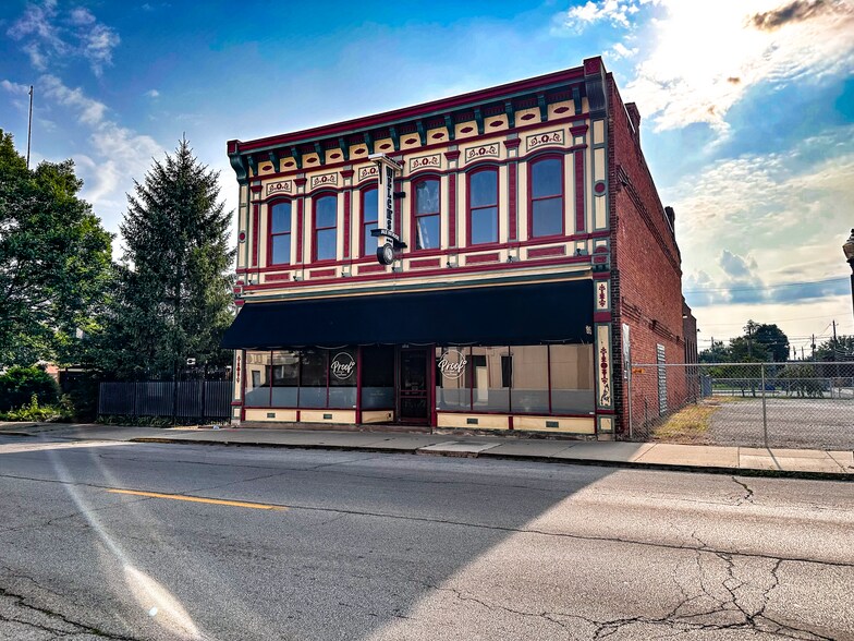 1915 S Calhoun St, Fort Wayne, IN à vendre - Photo de l’immeuble – Image 2 sur 12