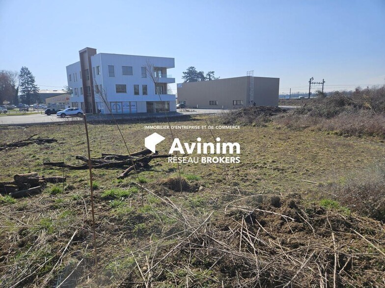 Terrain dans Tossiat à vendre - Photo de l’immeuble – Image 3 sur 4