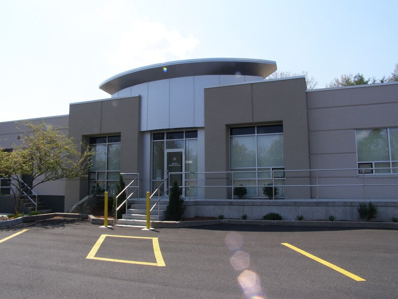 340 Fordham Rd, Wilmington, MA à louer - Photo de l’immeuble – Image 2 sur 2