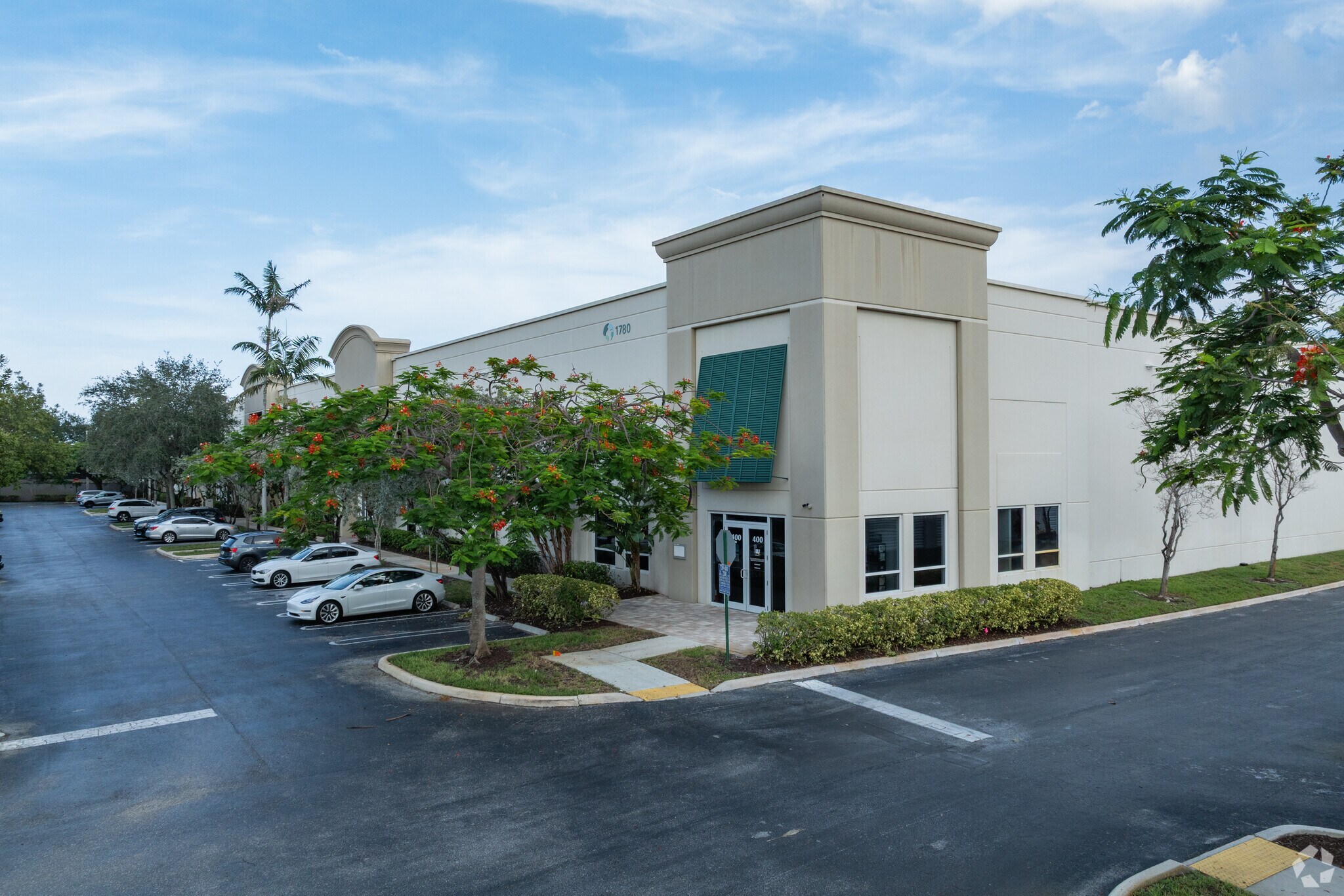 1780 NW 15th Ave, Pompano Beach, FL à louer Photo principale– Image 1 sur 6