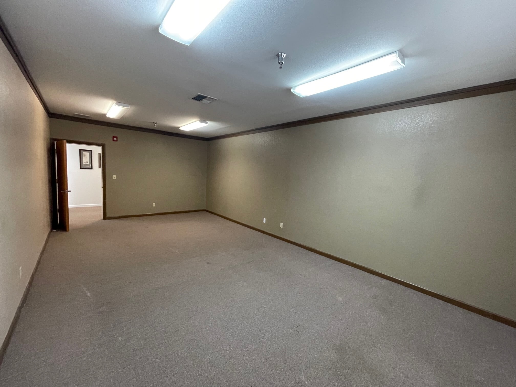 1424 Industrial Way, Gardnerville, NV à louer Photo intérieure– Image 1 sur 3