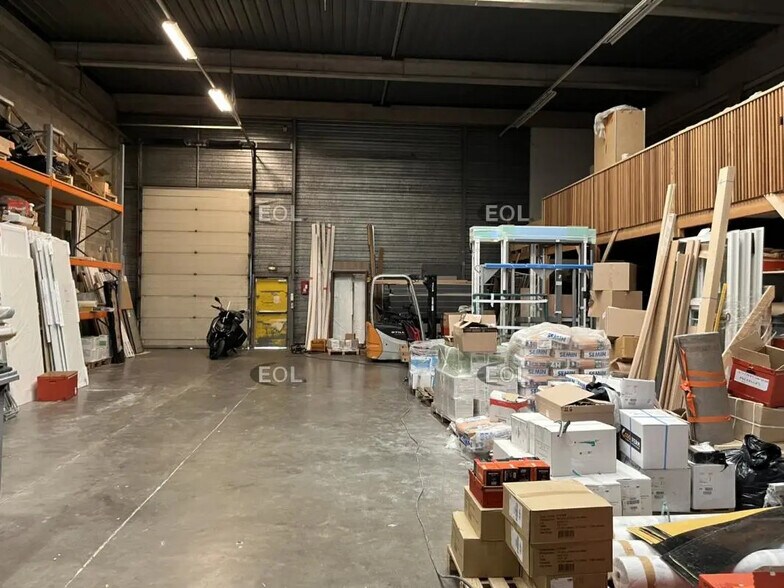 Local d’activités dans Gennevilliers à louer - Photo de l’immeuble – Image 3 sur 5