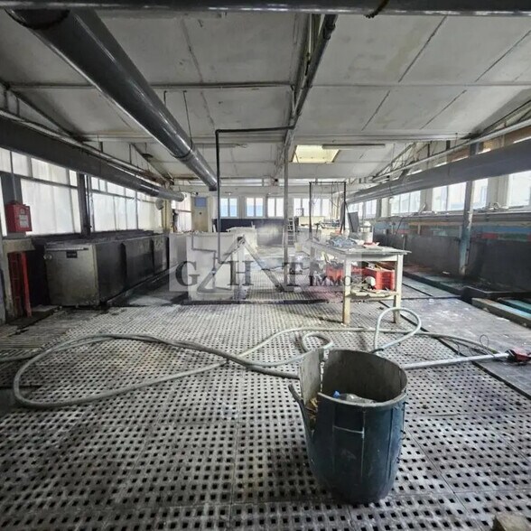 Industriel/Logistique dans Alfortville à vendre - Photo de l’immeuble – Image 2 sur 8