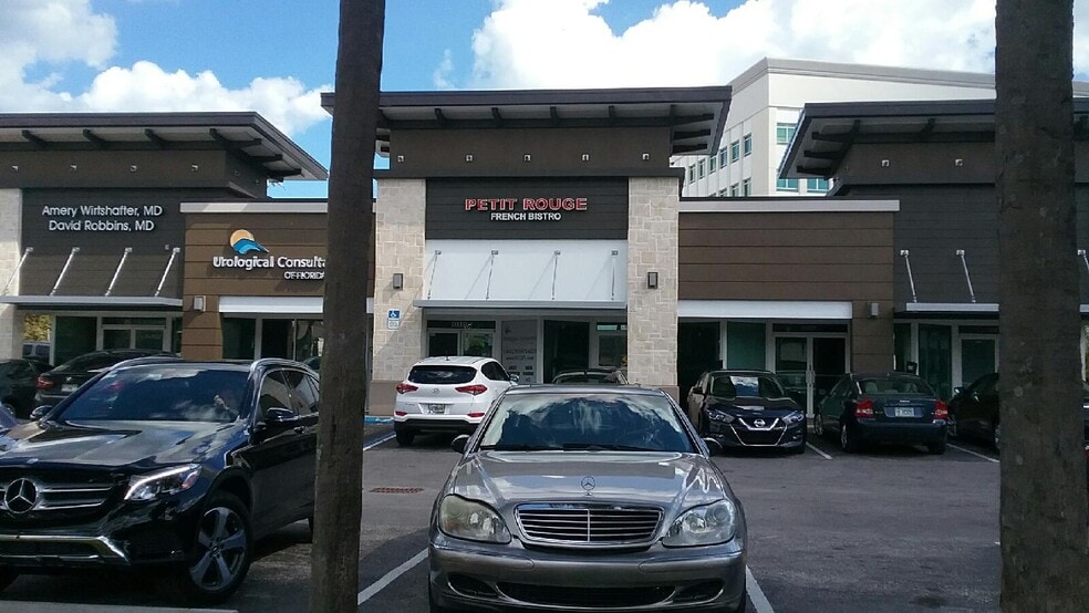 12405-13 Biscayne Blvd, Miami, FL à louer - Photo de l’immeuble – Image 3 sur 8