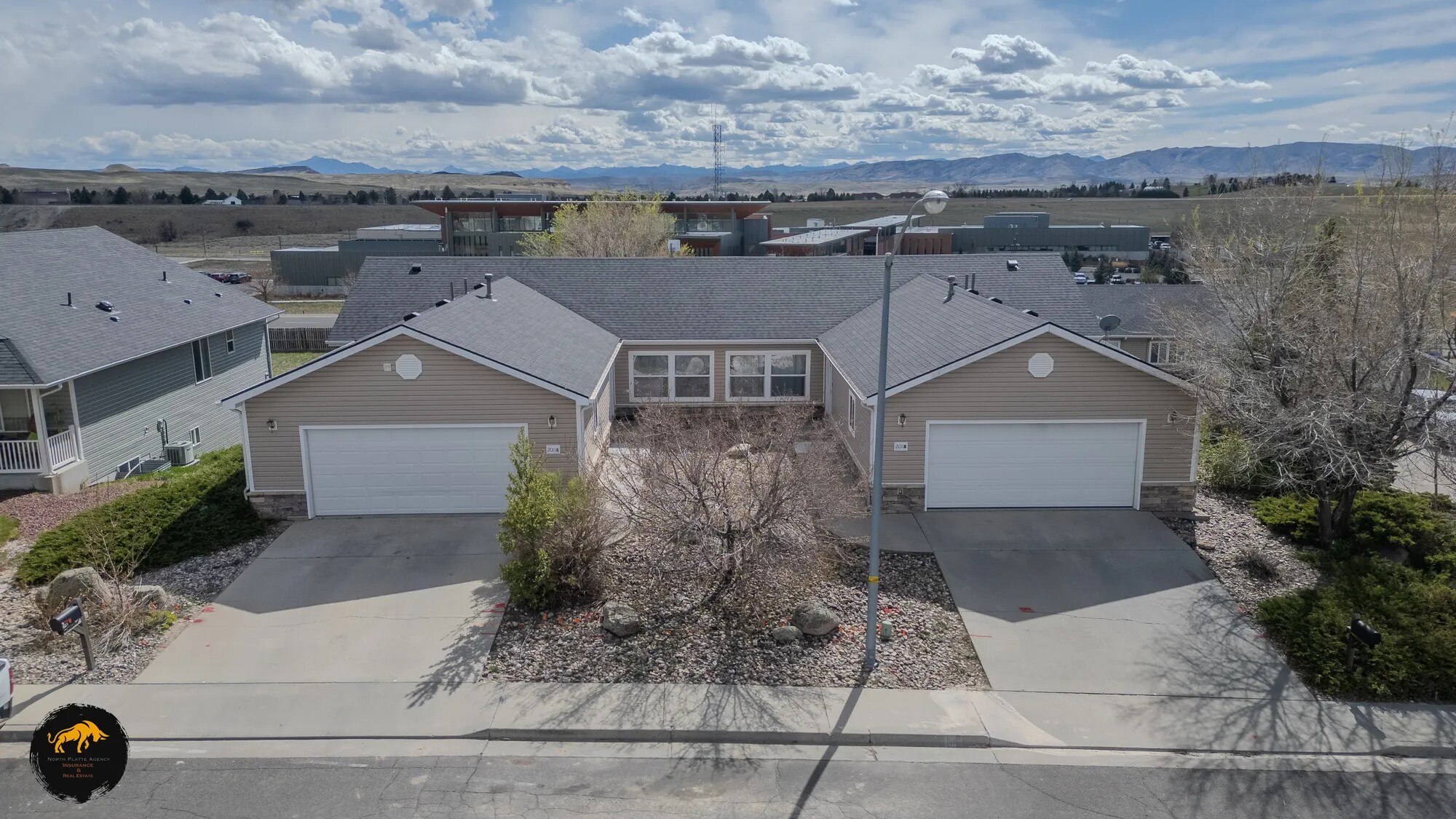 2011 Adobe Ave, Douglas, WY à vendre Photo principale– Image 1 sur 9