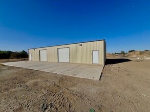731 E River Ave, Porterville, CA à louer Photo intérieure– Image 2 sur 18
