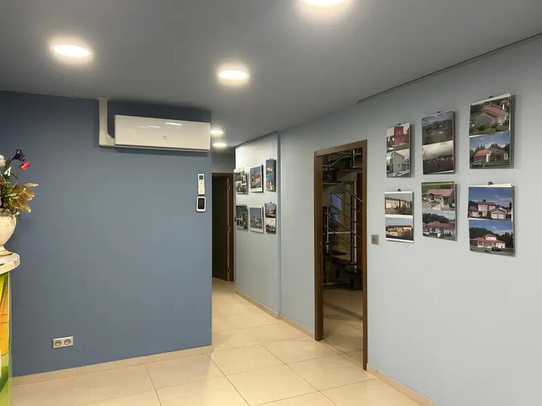 Industriel/Logistique dans Riom à vendre - Photo intérieure – Image 2 sur 9