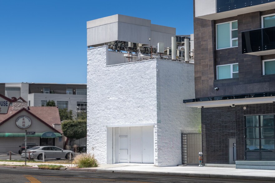 6013 W Olympic Blvd, Los Angeles, CA à louer - Photo de l’immeuble – Image 3 sur 16