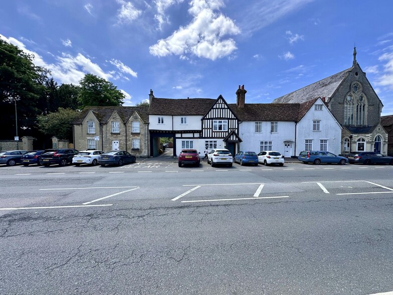 34 Upper High St, Thame à vendre - Photo de l’immeuble – Image 3 sur 3