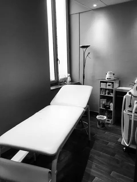 Plus de détails pour Local commercial à vendre