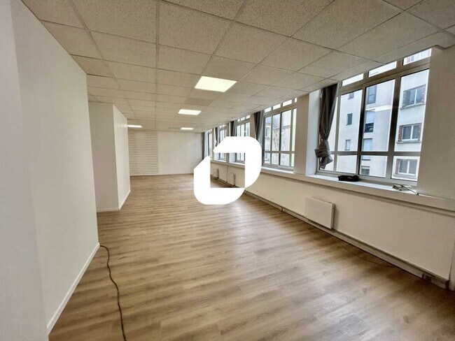 Plus de détails pour Bureau à louer