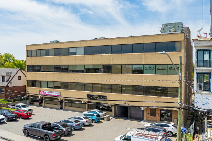 1030 Upper James St, Hamilton, ON à louer - Photo de l’immeuble – Image 2 sur 3