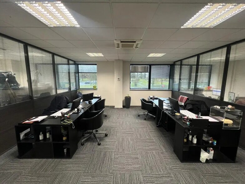 Bureau dans Bry-sur-Marne à louer - Photo intérieure – Image 2 sur 11