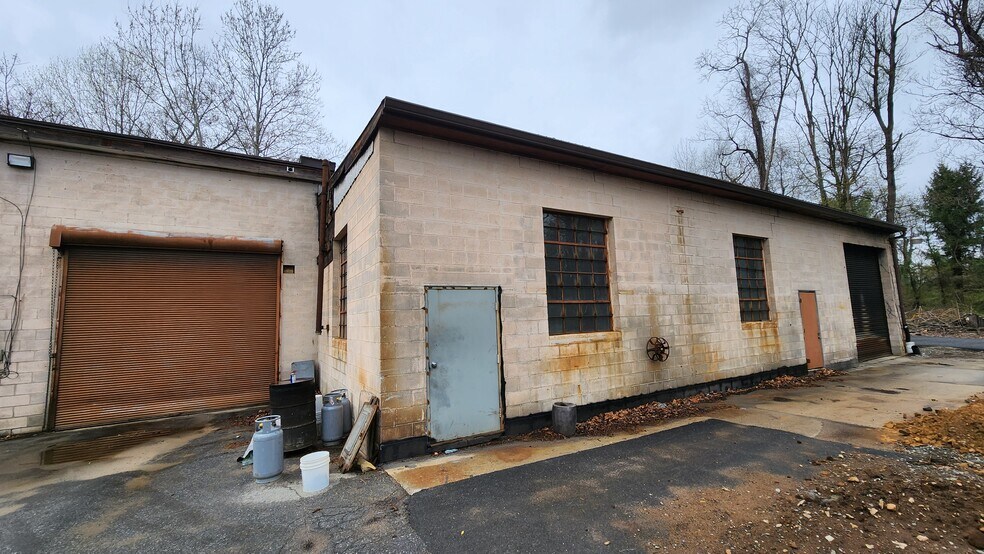 637 Hempfield Hill Rd, Columbia, PA à louer - Photo de l’immeuble – Image 2 sur 3