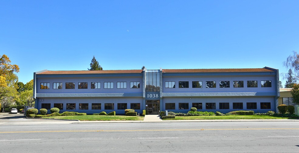 1038 Leigh Ave, San Jose, CA à louer - Photo de l’immeuble – Image 3 sur 14