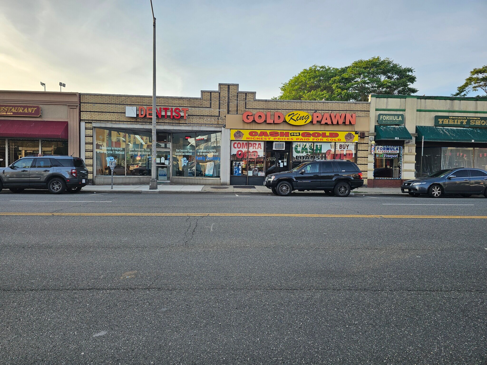 24-26 W Merrick Rd, Freeport, NY à vendre Photo de l’immeuble– Image 1 sur 45