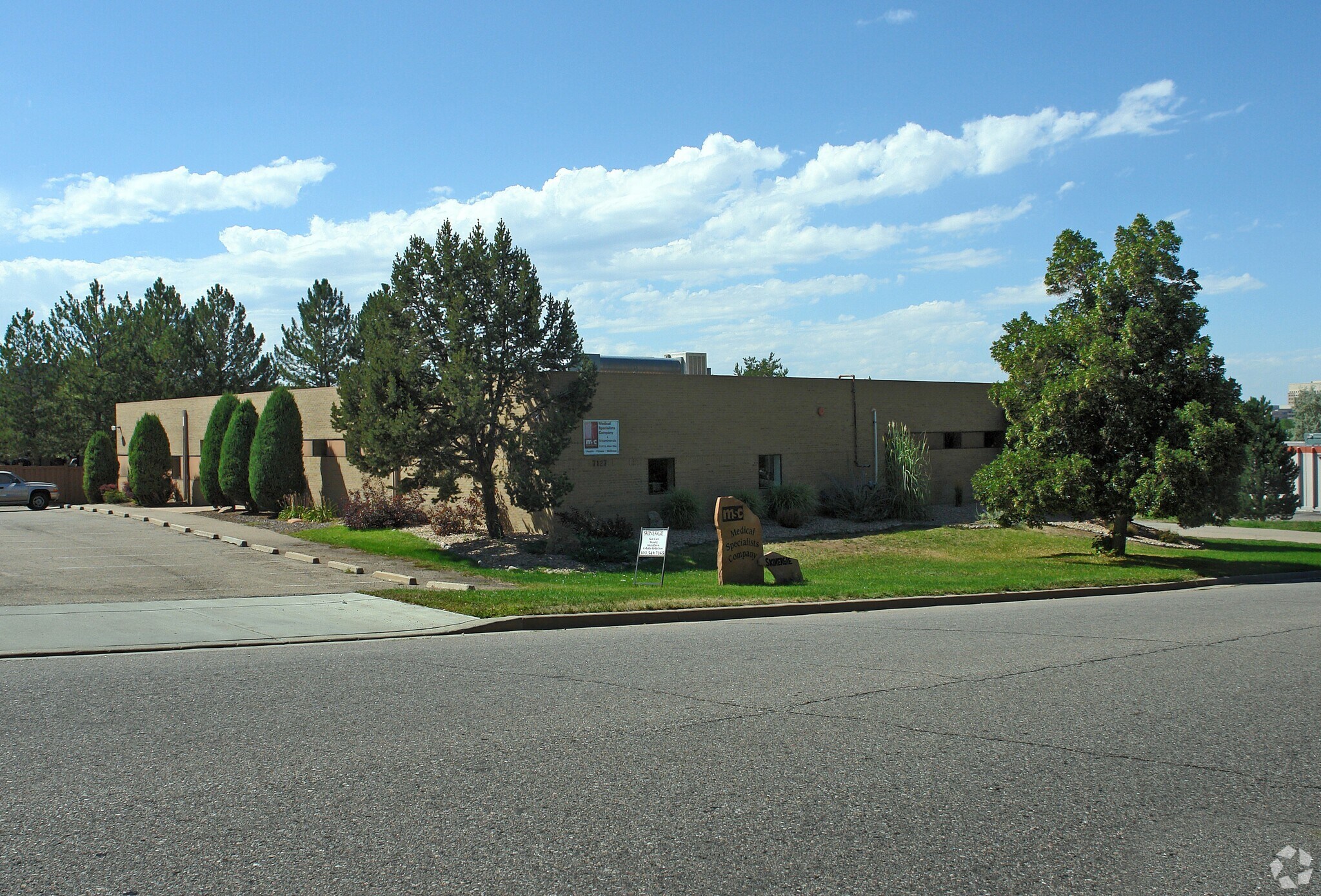 7127 S Alton Way, Centennial, CO à vendre Photo principale– Image 1 sur 11