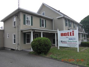 366 Derby Ave, Derby, CT à louer Photo intérieure– Image 2 sur 2