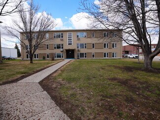 Plus de détails pour 311 W Highland Dr, Williston, ND - Logement à vendre