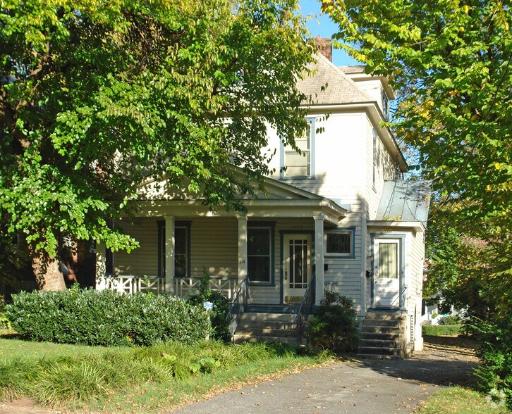 1414 3rd St SW, Roanoke, VA à vendre - Photo de l’immeuble – Image 1 sur 9