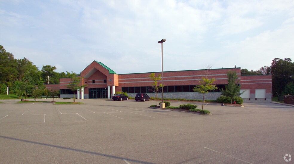 15 Berkshire Rd, Mansfield, MA à louer - Photo de l’immeuble – Image 2 sur 6