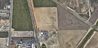 Plus de détails pour 2021 Goetz Rd, Perris, CA - Terrain à louer