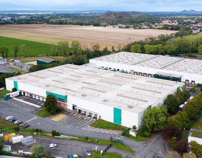Industriel/Logistique dans Hénin-Beaumont à louer - Photo de l’immeuble – Image 1 sur 9