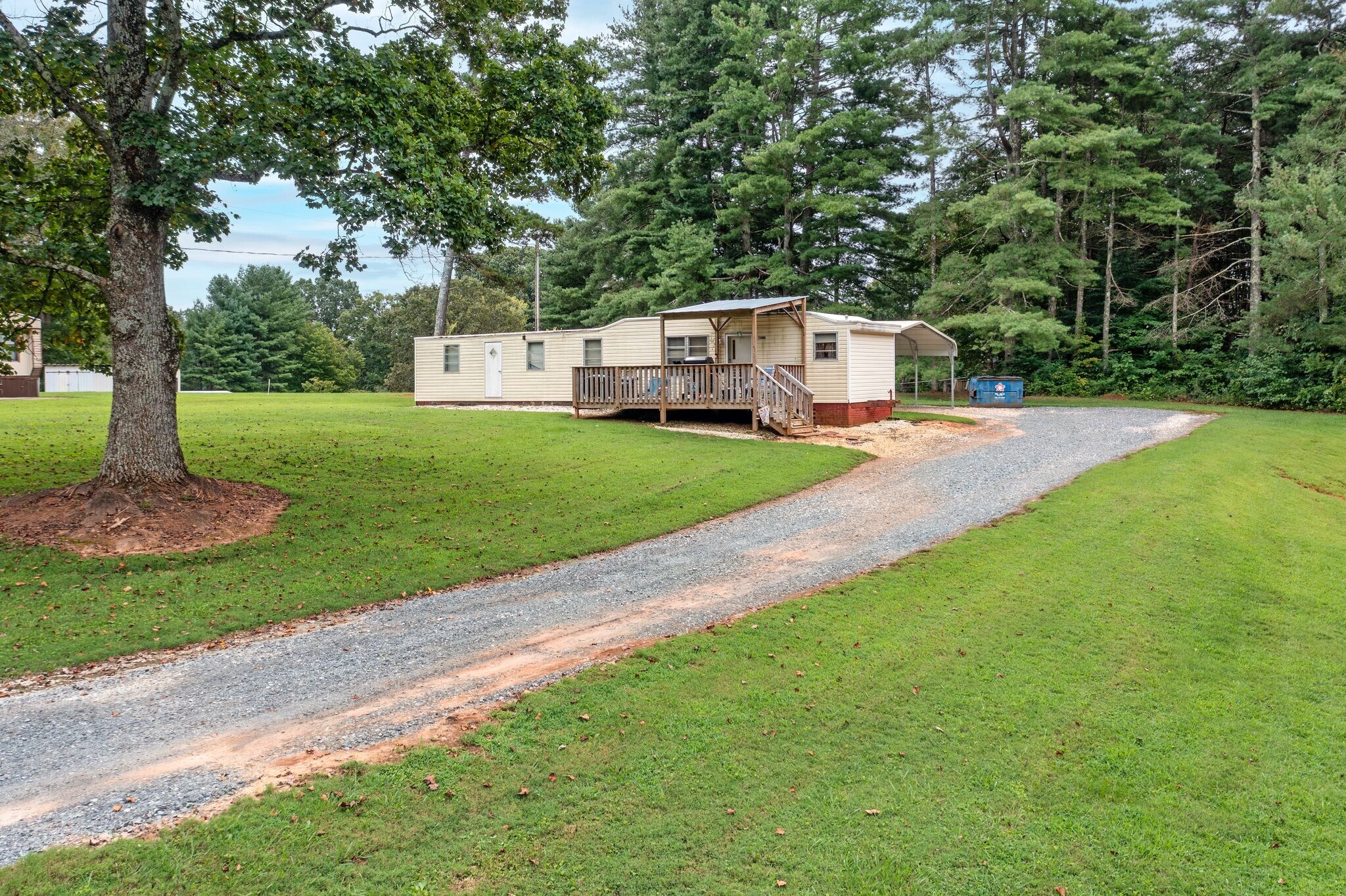 7446 Olin Rd, Pfafftown, NC à vendre Photo principale– Image 1 sur 2
