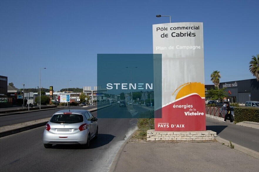 Local commercial dans Cabries à louer - Photo de l’immeuble – Image 1 sur 4