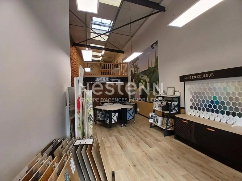 Local commercial dans Vannes à louer - Photo de l’immeuble – Image 1 sur 3