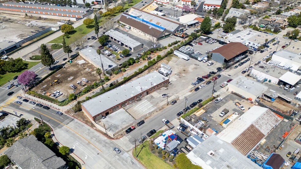 7343 Pierce Ave, Whittier, CA à louer - Photo de l’immeuble – Image 3 sur 15