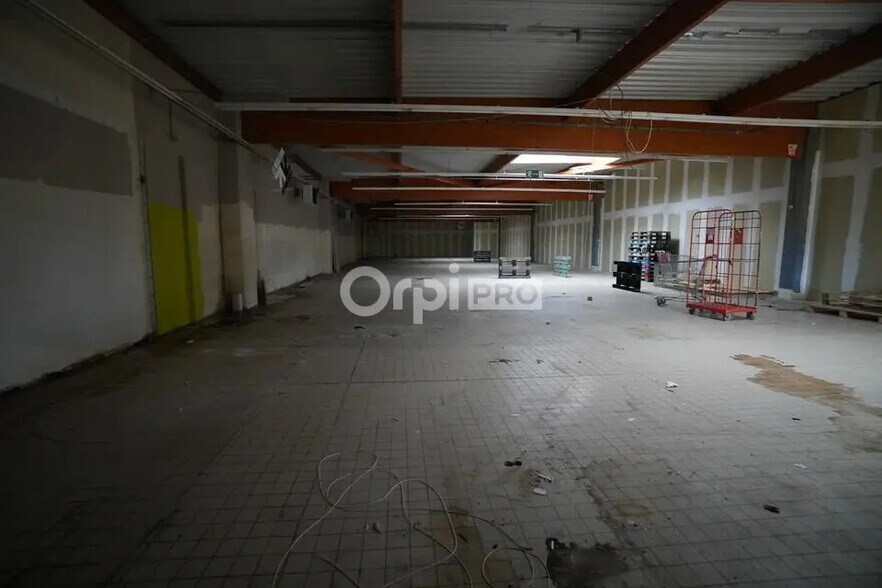 Local commercial dans Talant à vendre - Photo de l’immeuble – Image 2 sur 4