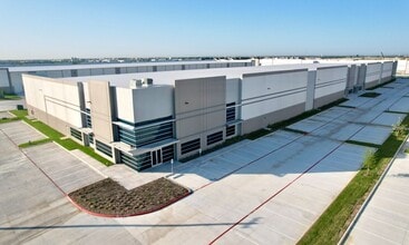 2633 Goodwin Ln, New Braunfels, TX à louer Photo de l’immeuble– Image 1 sur 5