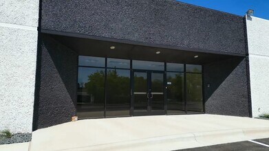 4806 Commercial Park Dr, Austin, TX à louer - Vidéo sur l’annonce professionnelle