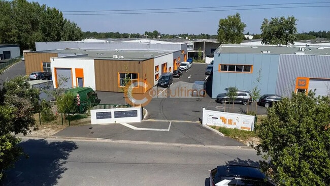 Plus de détails pour Local d’activités à vendre