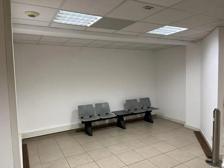 Bureau dans Toulon à louer - Photo de l’immeuble – Image 3 sur 10