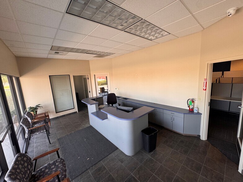 1500 Fulkerth Rd, Turlock, CA à louer - Photo de l’immeuble – Image 3 sur 5