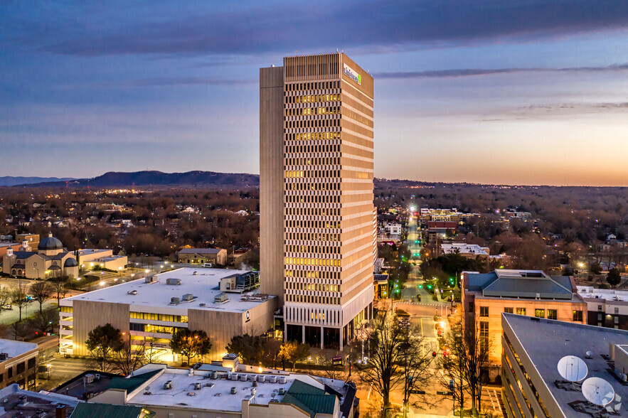 301 N Main St, Greenville, SC à louer - Photo de l’immeuble – Image 1 sur 17