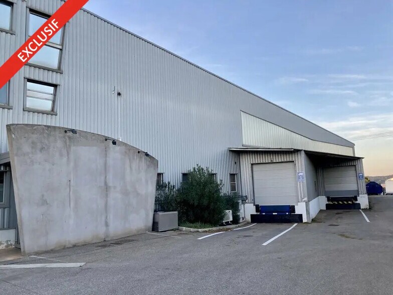 Local d'activités dans Gardanne à vendre - Photo de l’immeuble – Image 1 sur 9