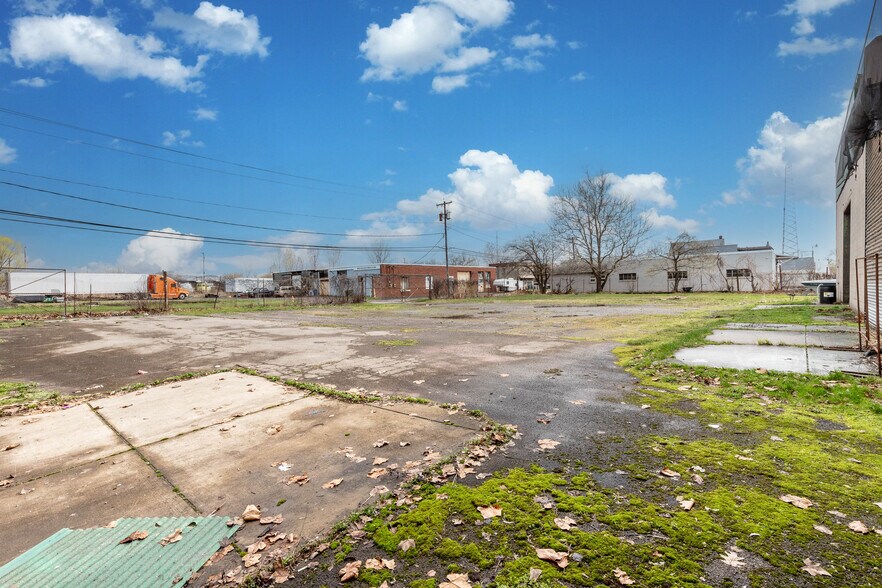 2425 Hyde Park Blvd, Niagara Falls, NY à vendre - Photo de l’immeuble – Image 3 sur 49